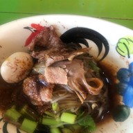 ก๋วยเตี๋ยวเรือตากะยาย