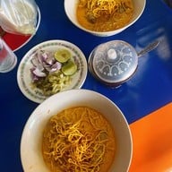 เมนูของร้าน ข้าวซอยนิมมาน