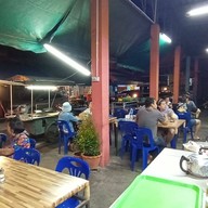 ร้านกาแฟลูกปลาโบราณ พุนพิน