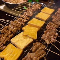 แอนหมูปิ้ง