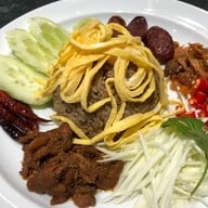 เมนูของร้าน ป้อน เทอร์มินอล 21 พัทยา