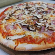 Casa Italian Restaurant And Pizzeria