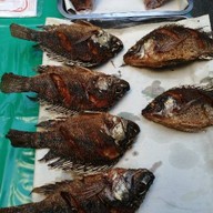เจ๊บัวลาบหมู