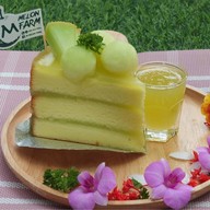 M Melon Restaurant & Coffee