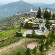 Pino Latte Resort & Cafe