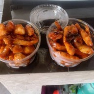 น้องอิง หมูทอดนมสด