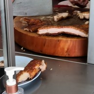 ร้านสุชินเป็ดย่าง ( ข้าวหน้าเป็ด บะหมี่เป็ด หมูแดง หมูกรอบ ) ประชาราษฎร์บำเพ็ญ 24