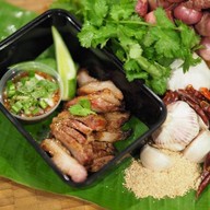 P PIG MOO Asok
