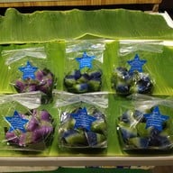 หน้าร้าน ร้านขนมชั้นแสงดาว .ตลาดน้ำวัดดอนหวาย