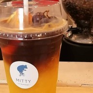 Mitty Coffee Space บ้านเกาะ