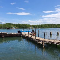 บรรยากาศ ท่าเรือบ้านพร้าว