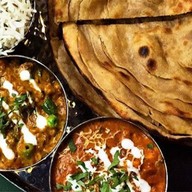 Bombay delight Indian kebab and Biryani- อาหาร อินเดียแบบ Halal ประตูน้ำ