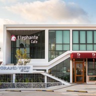 Elephante' Cafe บ้านเพ