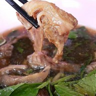 ก๋วยเตี๋ยวเนื้อ นายหมี Apple Loft