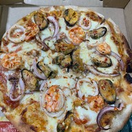 Thin Thin  Pizza Kadfarang กาดฝรั่ง