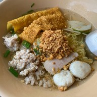 เมนูของร้าน ก๋วยเตี๋ยวเฮียตง