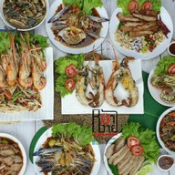 คอหมูย่างหน้าหงาย ไทรน้อย