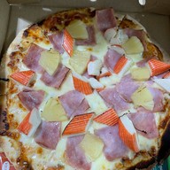 Thin Thin  Pizza Kadfarang กาดฝรั่ง