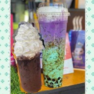 คอฟฟี่เบิร์ดชานมไข่มุกสะพานท่าใหม่อิ วงแหวนรอบสาม