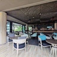 ภูเก็ตแมริออทรีสอร์ทแอนด์สปาในยางบีช