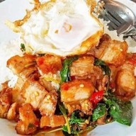 เจ๊ฝนจัดให้