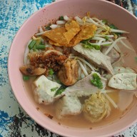 ก๋วยเตี๋ยวเจ๊หมวย บางลำพู