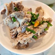 เมนูของร้าน 🌶️ เม้งเล้งแซ่บ ตำนานเล้งโคตรแซ่บ 🔥 ก๋วยเตี๋ยวหมูต้มยำ เย็นตาโฟ เกี๊ยวอวบ เส้นหมี่ผัดผักบุ้งฝอย เส้นหมี่ผัดกะเพราหมูตุ๋น กะเพราหมูตุ๋น ข้าวกะเพราหมูตุ๋น ซุปเกี๊ยวกุ้งเด้ง ซุปเกี๊ยวหมูนุ่ม อ่อนกรุบแซ่บ เล้งSuperแซ่บ เล้งซุปเปอร์แซ่บ ซุปตำลึง เม้งเล้งแซ่บ ⭐️