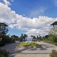 ภูเก็ตแมริออทรีสอร์ทแอนด์สปาในยางบีช