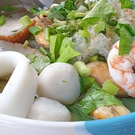 ขนมจีนบ้านเด็กโขน ก๋วยเตี๋ยวทะเล เย็นตาโฟ  ข้าวต้มปลา ข้าวต้มทะเล ขนมจีนน้ำต่างๆ