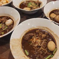 เมนูของร้าน เรือทอง