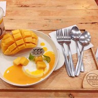 เมนูของร้าน Fruiturday นิมมานเหมินท์