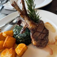 Al Dente ltalian restaurant By Chef Oat เชียงใหม่