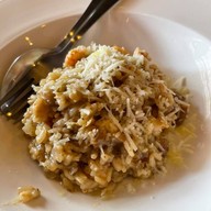 Al Dente ltalian restaurant By Chef Oat เชียงใหม่