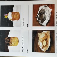 Black Biscuit Cafe & Bar