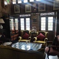 LADY ALLLYN CAFE, ใต้ต้น CAFE