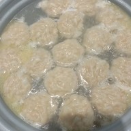 ก๋วยเตี๋ยวแห้งโบราณ/ขนมจีบต้มธันยรัตน์