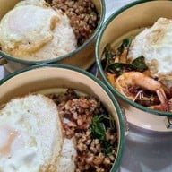 กะเพราหอม @HOME