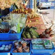 ร้านส้มตำอารีย์(หน้าสุขศาลาบ้านดู่)