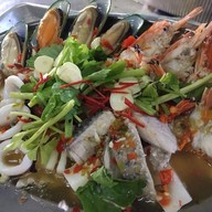 เลนัว ซีฟู้ด อาหารอีสาน อ่อนนุช