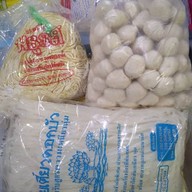 เส้นเกี๋ยวเตี๋ยวตลาดภาษีซุง ร้านเฮียรงค์