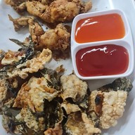 เมนูของร้าน ครัวลุงชา ป้าหน่อง