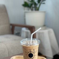 WARMWHITE cafe&hangout