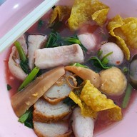 เมนูของร้าน เจ๊เจ็งลูกชิ้นปลา