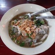 ก๋วยจั๊บยายสา