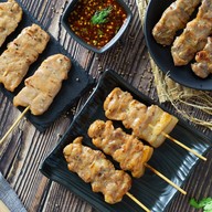 ก๋งป๊อกหมูปิ้งไก่ปิ้งโบราณ เอกมัย คลองตัน