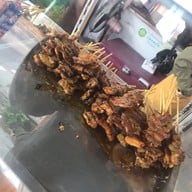 หมูปิ้งลุงรอด แม่โจ้