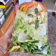 หลังบ้าน คูซีน ศรีสะเกษ