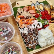 ยำถาด 700 หอการค้า