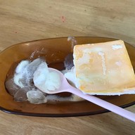 เมนูของร้าน เพลินใจ ไอศครีมไข่แข็ง