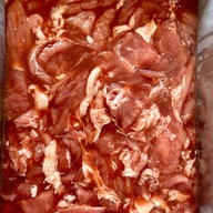 หลังบ้าน คูซีน ศรีสะเกษ